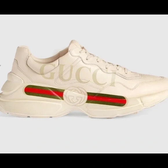 Gucci GG Supreme Canvas Ace Sneakers - Size 43 ○ Labellov  Gucci shoes brand new size 43 (10) never worn display picture 1